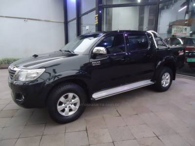 TOYOTA - HILUX - 2013/2013 - Preta - R$ 135.900,00