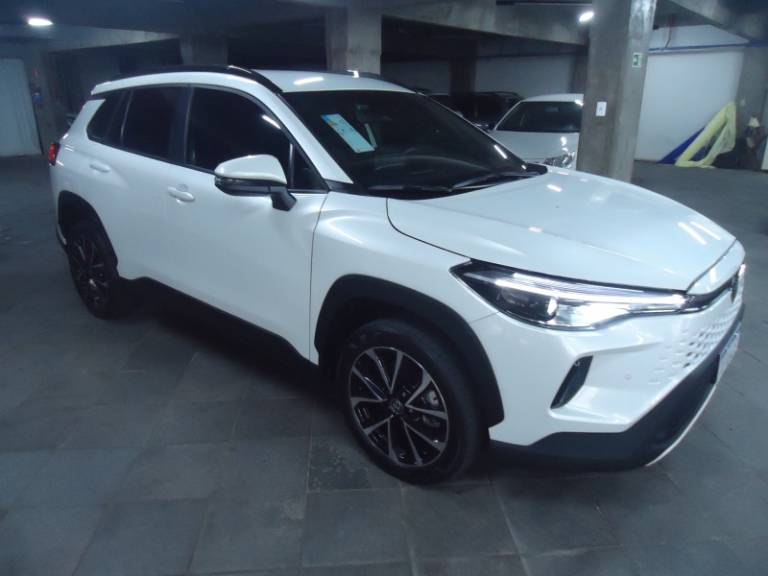 TOYOTA - COROLLA - 2025/2026 - Branca - R$ 188.900,00