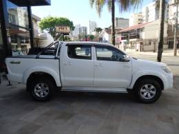 TOYOTA - HILUX - 2014/2015 - Branca - R$ 125.900,00