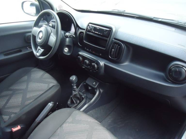 FIAT - MOBI - 2023/2024 - Branca - R$ 57.900,00