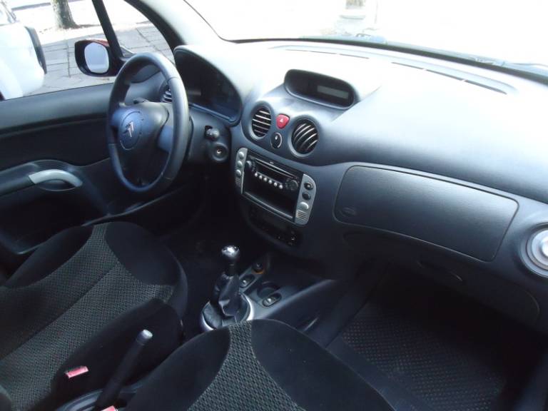 CITROËN - C3 - 2011/2012 - Vermelha - R$ 29.900,00