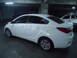 HYUNDAI - HB20S - 2017/2018 - Branca - R$ 54.900,00