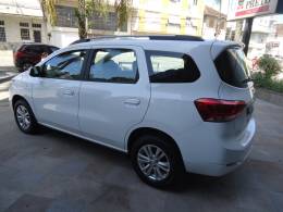 CHEVROLET - SPIN - 2022/2023 - Branca - R$ 85.900,00