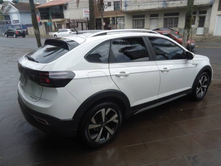 VOLKSWAGEN - NIVUS - 2023/2024 - Branca - R$ 124.500,00