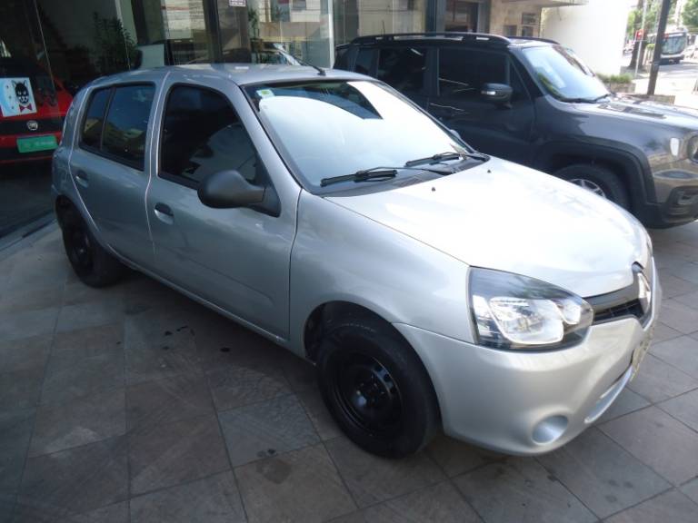 RENAULT - CLIO - 2013/2014 - Prata - R$ 25.900,00