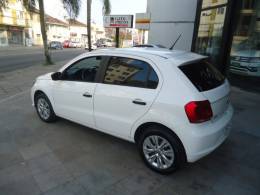 VOLKSWAGEN - GOL - 2021/2022 - Branca - R$ 57.900,00