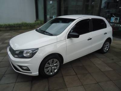 VOLKSWAGEN - GOL - 2021/2022 - Branca - R$ 56.900,00