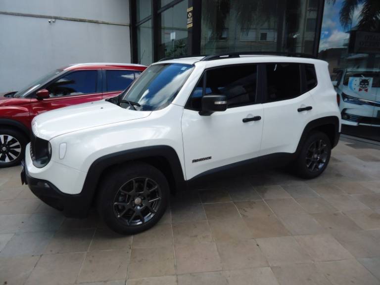 JEEP - RENEGADE - 2020/2021 - Branca - R$ 78.900,00