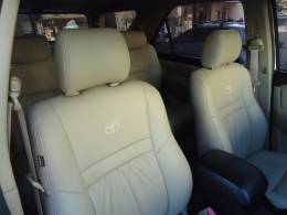 TOYOTA - HILUX SW4 - 2014/2014 - Branca - R$ 145.900,00