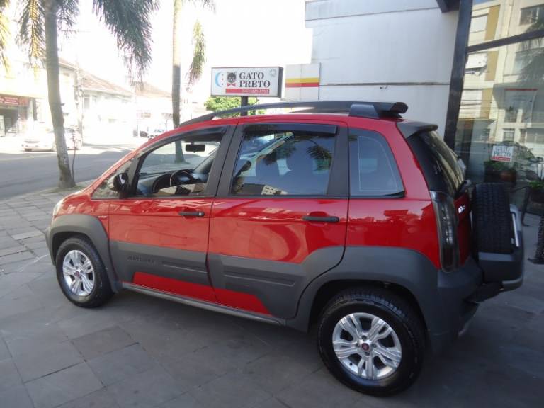 FIAT - IDEA - 2013/2014 - Vermelha - R$ 37.900,00