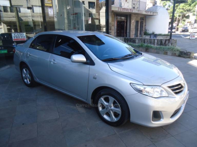 TOYOTA - COROLLA - 2012/2013 - Prata - R$ 59.900,00