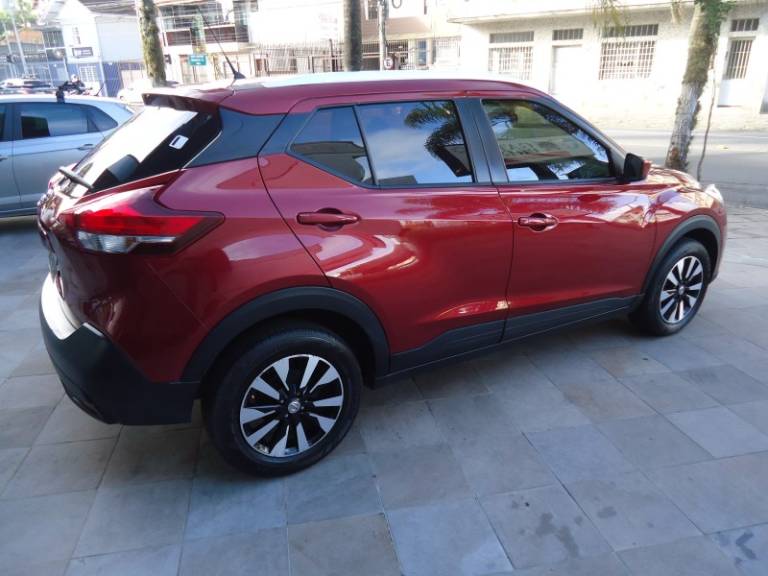 NISSAN - KICKS - 2018/2018 - Vermelha - R$ 76.900,00