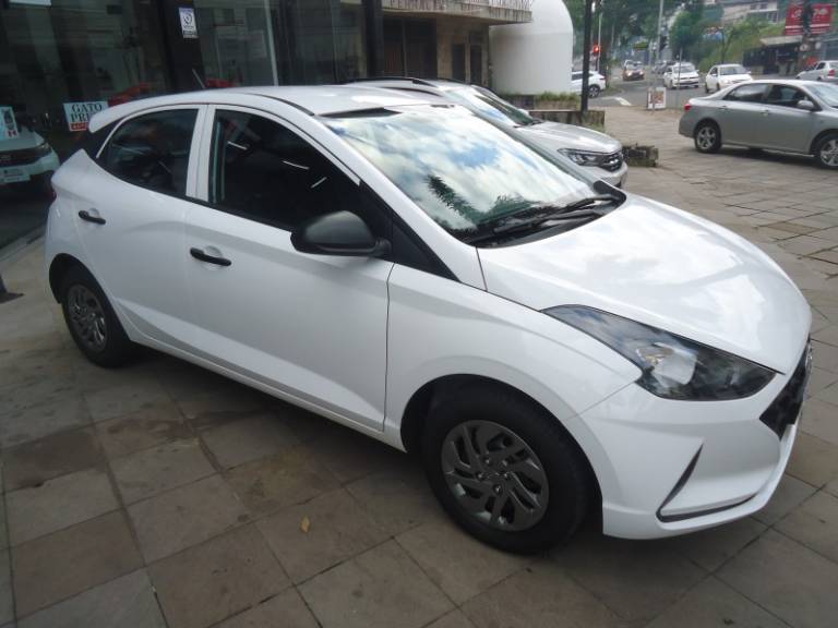 HYUNDAI - HB20 - 2020/2021 - Branca - R$ 59.900,00