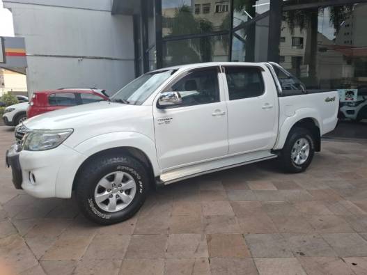 TOYOTA - HILUX - 2014/2015 - Branca - Sob Consulta