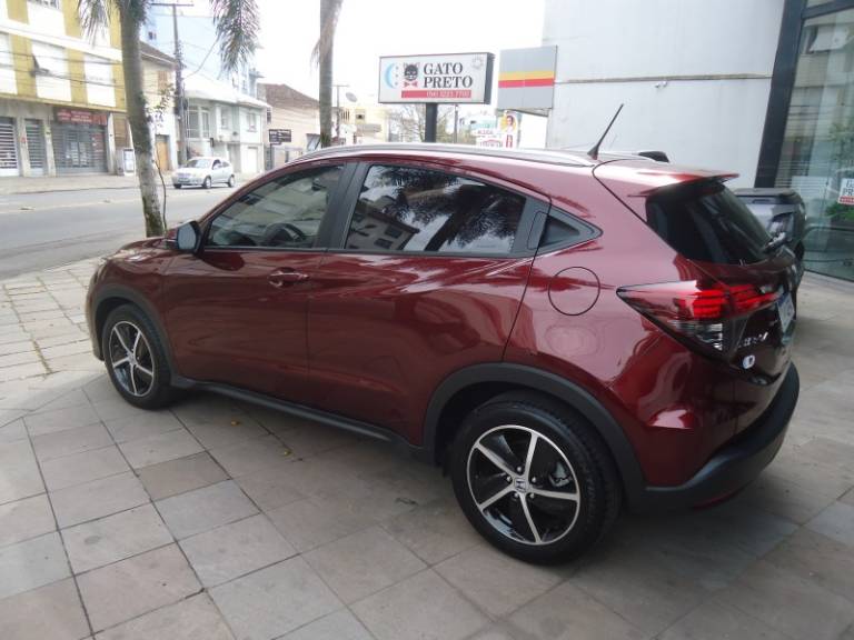HONDA - HR-V - 2018/2019 - Vermelha - R$ 105.900,00
