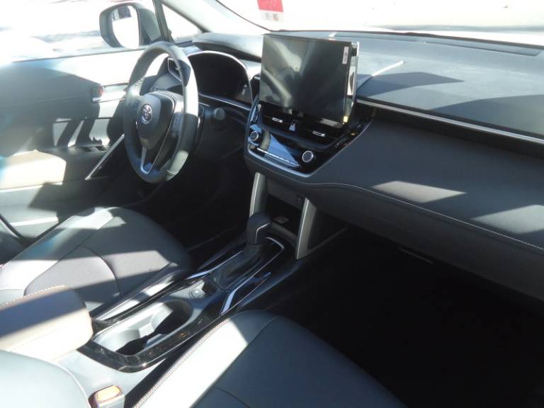 TOYOTA - COROLLA - 2025/2026 - Branca - R$ 189.900,00