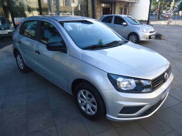 VOLKSWAGEN - GOL - 2021/2022 - Prata - R$ 52.900,00
