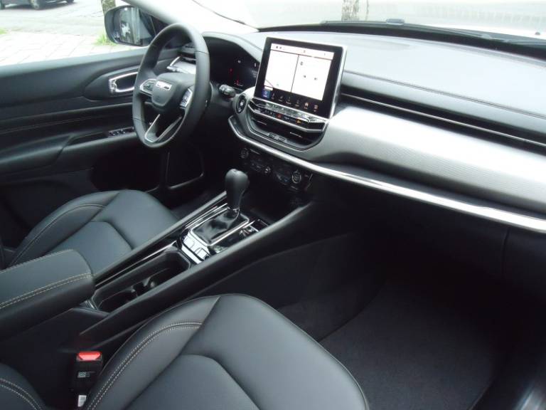 JEEP - COMPASS - 2025/2026 - Branca - R$ 175.900,00