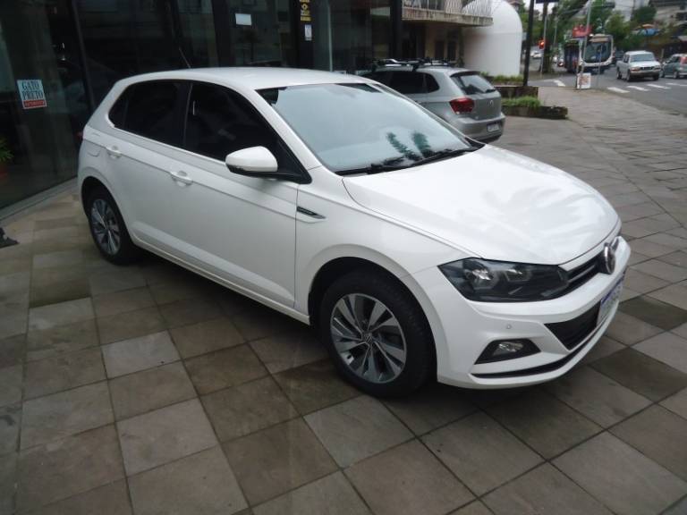 VOLKSWAGEN - POLO - 2018/2019 - Branca - R$ 71.900,00